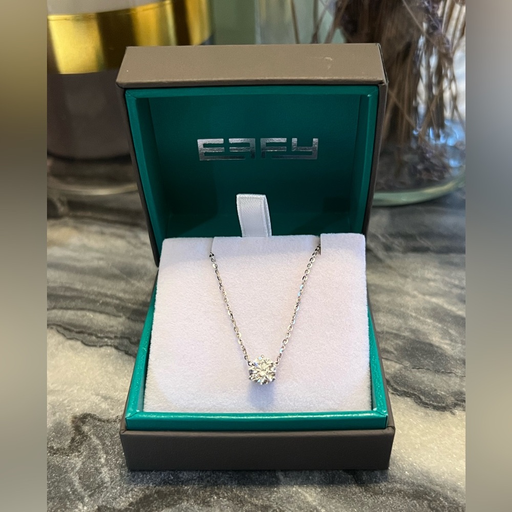 Effy 14K White Gold Necklace with 1 Carat Diamond Pendant. NWT.